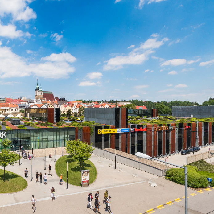 Hundred million crown Citypark Jihlava shopping mall reconstruction under way